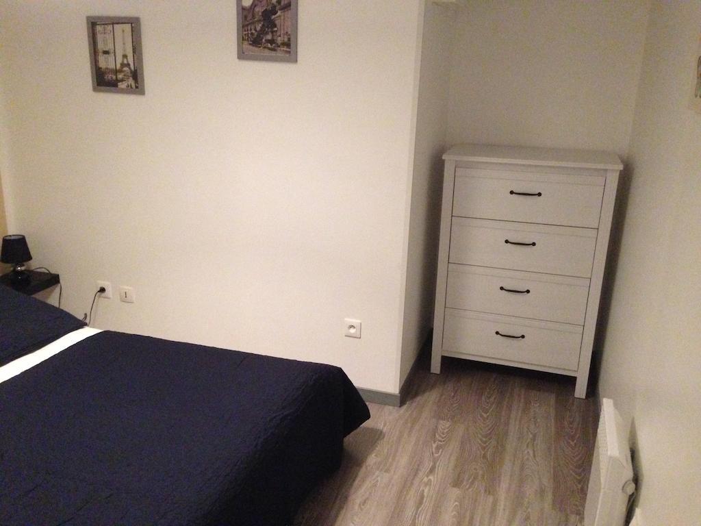 Le Sweet Home Lens Room photo
